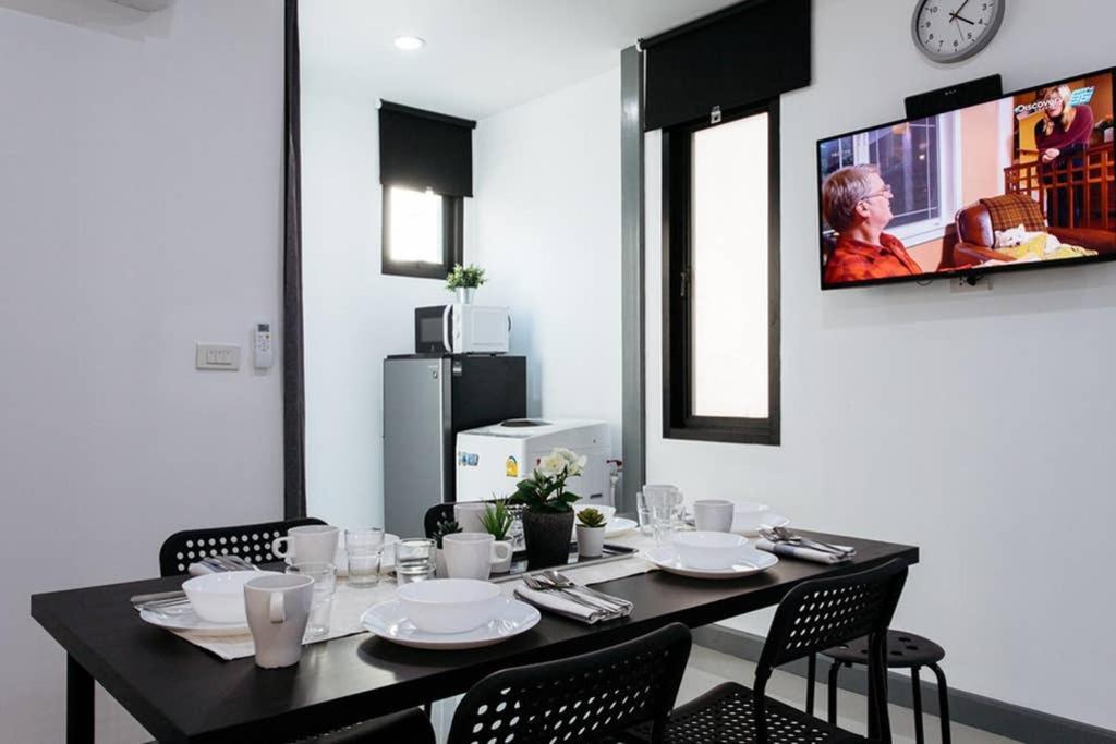 P4 Silom Large 2Beds Full Kitchen Wifi 4-6Pax Apartment Банкок Екстериор снимка